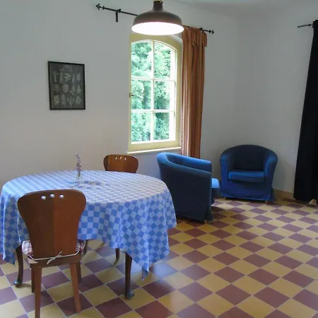 Schmiede Der Wasserburg Liepen Dom wakacyjny